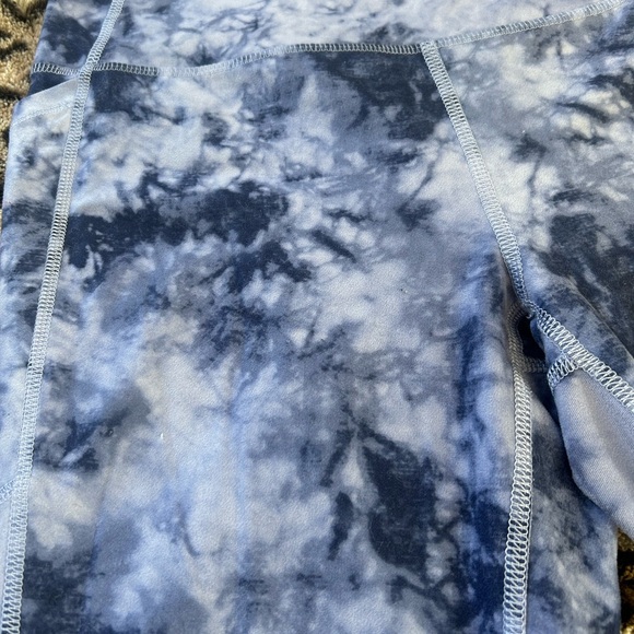 DSG Women’s Blue Tie-Dye Looking Leggings - Picture 4 of 6